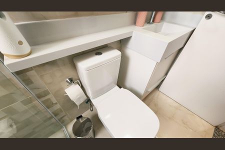 Apartamento à venda com 56m², 2 quartos e 1 vaga Apartamento à venda com 56m², 2 quartos e 1 vagaBanheiro