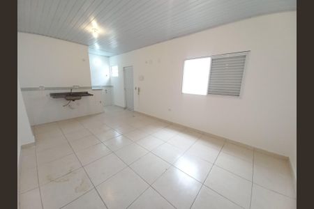 Kitnet de casa de condomínio para alugar com 1 quarto, 23m² em Parque Sao Vicente, São Vicente