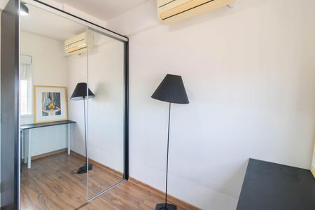 Quarto 1 de apartamento para alugar com 3 quartos, 71m² em Partenon, Porto Alegre