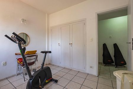 Apartamento à venda com 91m², 3 quartos e 1 vagaQuarto 2