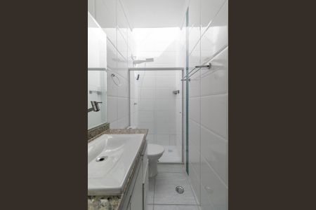 Casa de condomínio à venda com 160m², 3 quartos e 2 vagas Casa de condomínio à venda com 160m², 3 quartos e 2 vagasBanheiro da Suíte