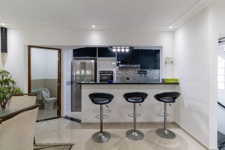 Casa de condomínio à venda com 160m², 3 quartos e 2 vagas Casa de condomínio à venda com 160m², 3 quartos e 2 vagasSala/Cozinha