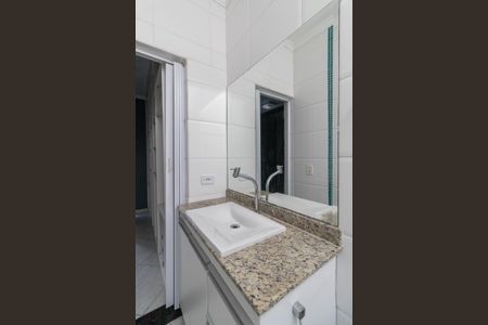 Casa de condomínio à venda com 160m², 3 quartos e 2 vagas Casa de condomínio à venda com 160m², 3 quartos e 2 vagasBanheiro da Suíte