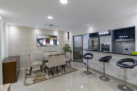 Casa de condomínio à venda com 160m², 3 quartos e 2 vagas Casa de condomínio à venda com 160m², 3 quartos e 2 vagasSala/Cozinha