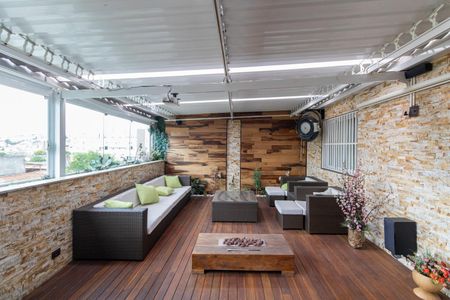 Casa de condomínio à venda com 160m², 3 quartos e 2 vagas Casa de condomínio à venda com 160m², 3 quartos e 2 vagasÁrea Externa