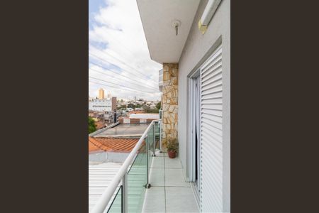 Casa de condomínio à venda com 160m², 3 quartos e 2 vagas Casa de condomínio à venda com 160m², 3 quartos e 2 vagasVaranda da Suíte