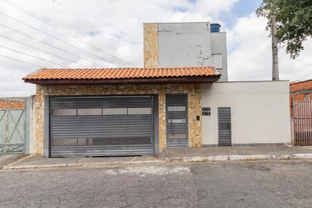 Casa de condomínio à venda com 160m², 3 quartos e 2 vagas Casa de condomínio à venda com 160m², 3 quartos e 2 vagasFachada