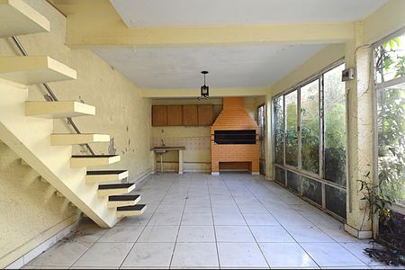 Casa para alugar com 239m², 4 quartos e 2 vagasÁrea comum - Salão de festas