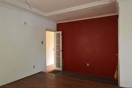 Casa para alugar com 239m², 4 quartos e 2 vagasSala