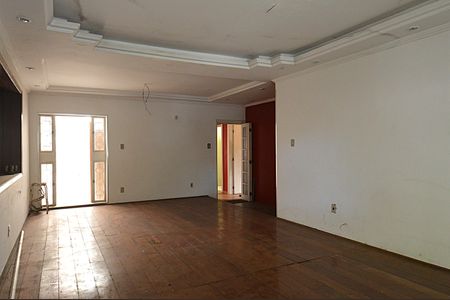Sala de casa para alugar com 3 quartos, 239m² em Petrópolis, Porto Alegre