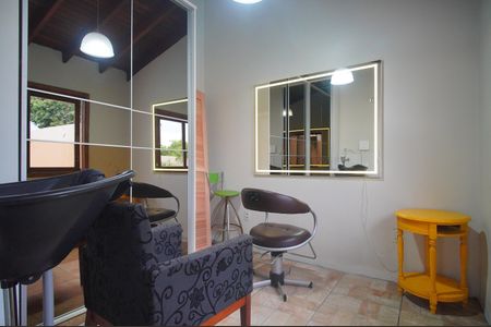 Casa à venda com 144m², 3 quartos e 2 vagasQuarto de Serviço