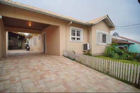 Casa à venda com 144m², 3 quartos e 2 vagasarea externa