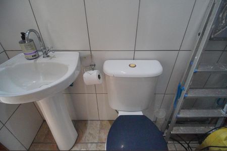 Casa à venda com 144m², 3 quartos e 2 vagasBanheiro 2