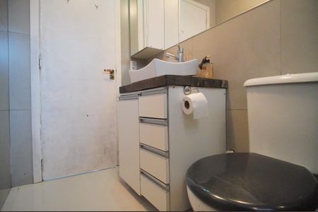 Casa à venda com 144m², 3 quartos e 2 vagasBanheiro da Suíte