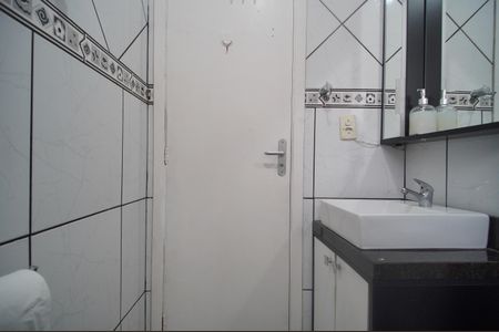 Casa à venda com 144m², 3 quartos e 2 vagasBanheiro