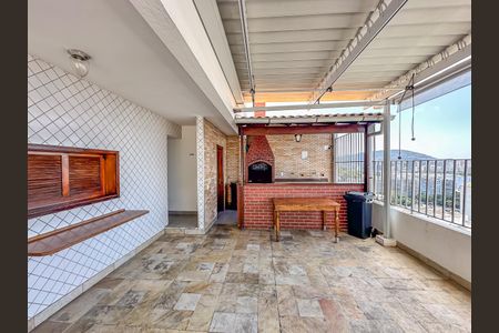 Apartamento à venda com 97m², 2 quartos e 1 vaga Apartamento à venda com 97m², 2 quartos e 1 vagaÁrea comum - Churrasqueira