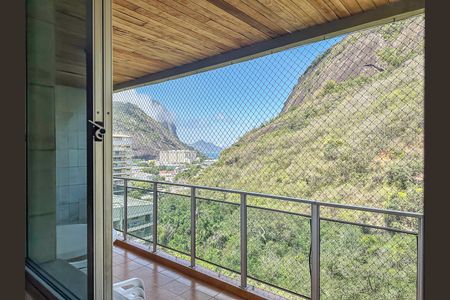 Apartamento à venda com 97m², 2 quartos e 1 vaga Apartamento à venda com 97m², 2 quartos e 1 vagaQuarto 2 vista