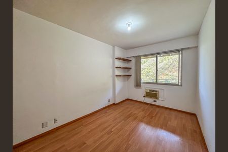Apartamento à venda com 97m², 2 quartos e 1 vaga Apartamento à venda com 97m², 2 quartos e 1 vagaQuarto Suíte 1