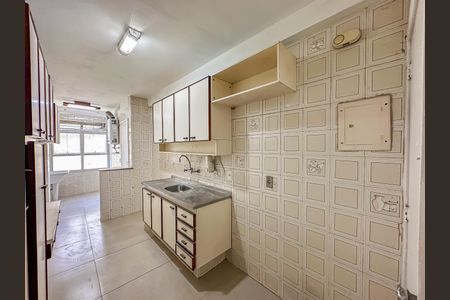 Apartamento à venda com 97m², 2 quartos e 1 vaga Apartamento à venda com 97m², 2 quartos e 1 vagaCozinha