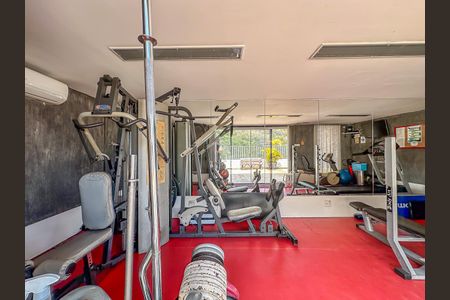 Apartamento à venda com 97m², 2 quartos e 1 vaga Apartamento à venda com 97m², 2 quartos e 1 vagaÁrea comum - Academia