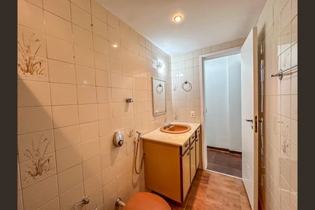 Apartamento à venda com 97m², 2 quartos e 1 vaga Apartamento à venda com 97m², 2 quartos e 1 vagaBanheiro - torneira