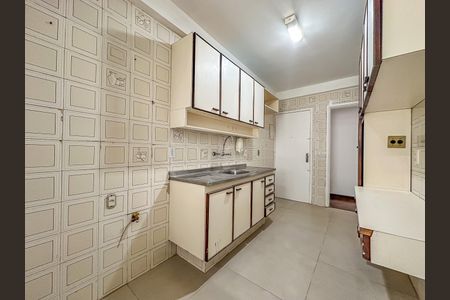Apartamento à venda com 97m², 2 quartos e 1 vaga Apartamento à venda com 97m², 2 quartos e 1 vagaCozinha