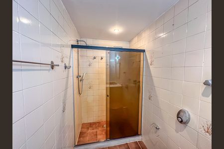 Apartamento à venda com 97m², 2 quartos e 1 vaga Apartamento à venda com 97m², 2 quartos e 1 vagaBanheiro