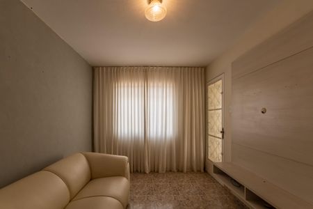 Sala de casa à venda com 3 quartos, 200m² em Alípio de Melo, Belo Horizonte