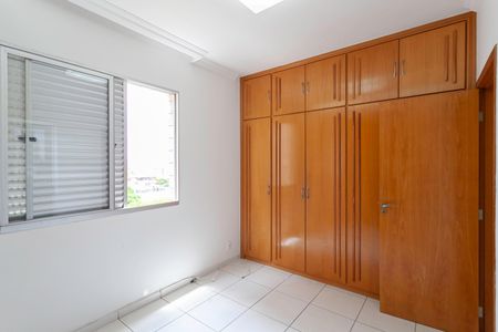Apartamento à venda com 86m², 3 quartos e 2 vagas Apartamento à venda com 86m², 3 quartos e 2 vagasSuíte