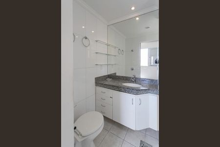 Apartamento à venda com 86m², 3 quartos e 2 vagas Apartamento à venda com 86m², 3 quartos e 2 vagasBanheiro da suíte