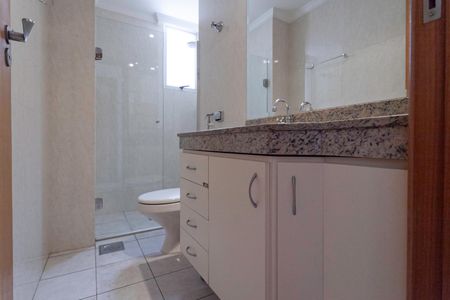 Apartamento à venda com 86m², 3 quartos e 2 vagas Apartamento à venda com 86m², 3 quartos e 2 vagasBanheiro social