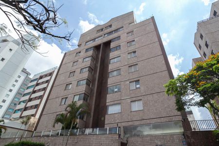 Apartamento à venda com 86m², 3 quartos e 2 vagas Apartamento à venda com 86m², 3 quartos e 2 vagasFachada