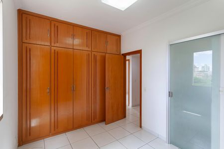 Apartamento à venda com 86m², 3 quartos e 2 vagas Apartamento à venda com 86m², 3 quartos e 2 vagasSuíte