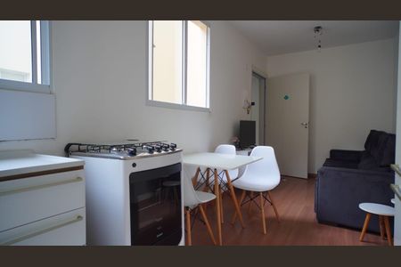 Cozinha de apartamento para alugar com 2 quartos, 40m² em Rubem Berta, Porto Alegre