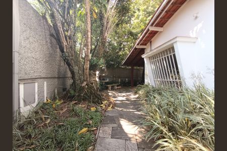 Casa à venda com 375m², 8 quartos e 6 vagas