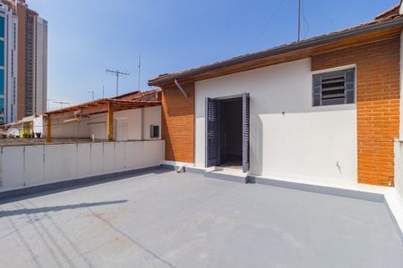 Casa à venda com 170m², 2 quartos e 2 vagas Casa à venda com 170m², 2 quartos e 2 vagasVaranda - Suíte 1