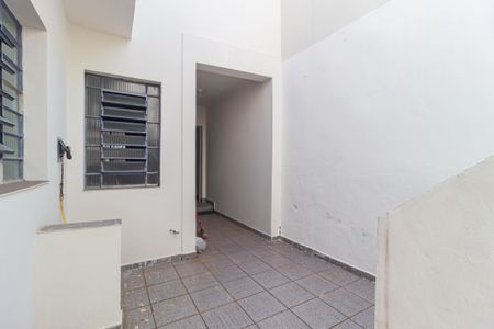 Casa à venda com 170m², 2 quartos e 2 vagas Casa à venda com 170m², 2 quartos e 2 vagasQuintal 1