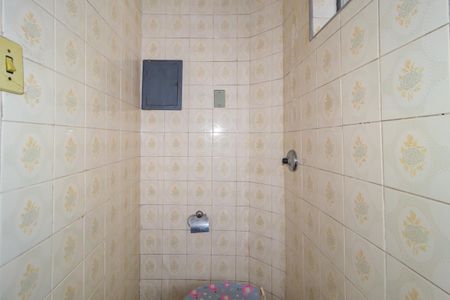 Casa à venda com 170m², 2 quartos e 2 vagas Casa à venda com 170m², 2 quartos e 2 vagasLavabo