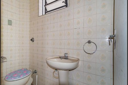 Casa à venda com 170m², 2 quartos e 2 vagas Casa à venda com 170m², 2 quartos e 2 vagasLavabo