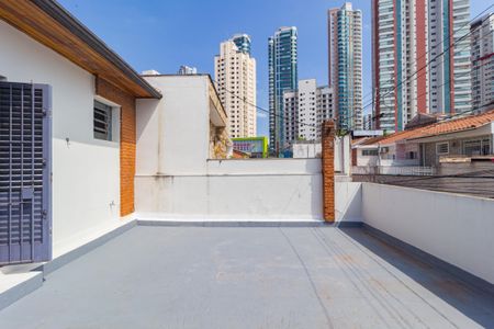 Casa à venda com 170m², 2 quartos e 2 vagas Casa à venda com 170m², 2 quartos e 2 vagasVaranda - Suíte 1