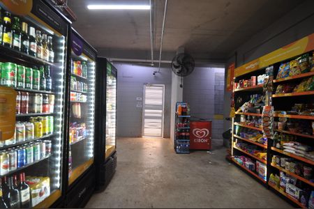 Apartamento para alugar com 40m², 2 quartos e sem vagaMini Market