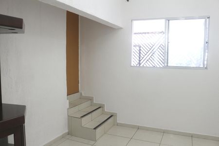 Sala de casa para alugar com 2 quartos, 100m² em Cerâmica, São Caetano do Sul