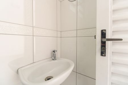 Casa à venda com 167m², 4 quartos e 2 vagasLavabo - Externo 