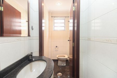 Casa à venda com 167m², 4 quartos e 2 vagasLavabo 