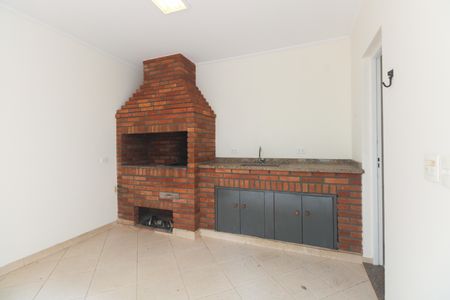 Casa à venda com 167m², 4 quartos e 2 vagasChurrasqueira 