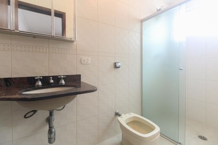 Casa à venda com 167m², 4 quartos e 2 vagasBanheiro - Suíte Externa 