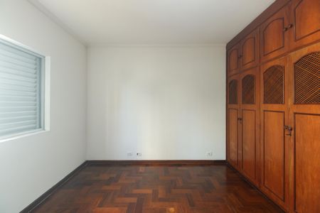 Casa à venda com 167m², 4 quartos e 2 vagasQuarto 1
