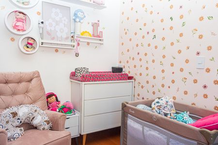 Casa à venda com 250m², 3 quartos e 2 vagas Casa à venda com 250m², 3 quartos e 2 vagasQuarto 2