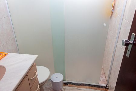 Casa à venda com 250m², 3 quartos e 2 vagas Casa à venda com 250m², 3 quartos e 2 vagasBanheiro