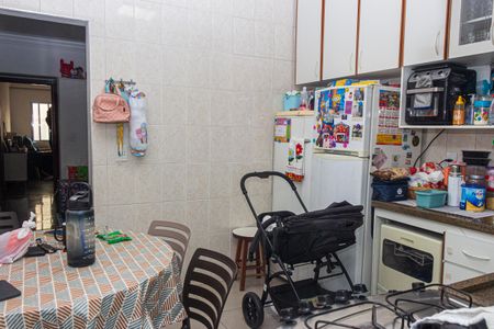 Casa à venda com 250m², 3 quartos e 2 vagas Casa à venda com 250m², 3 quartos e 2 vagasCozinha